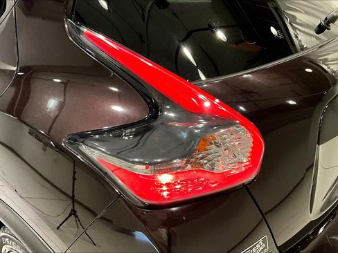 Used 2017 Nissan Juke SV AWD/4WD image 23