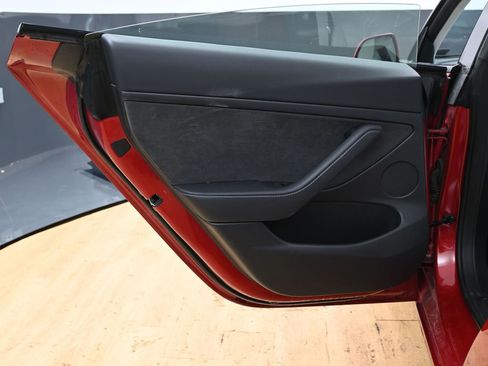 Used 2023 Tesla Model 3 Standard Range image 42