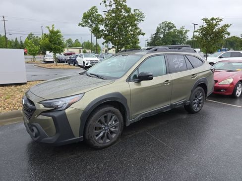 Used 2025 Subaru Outback Onyx Edition w/ Popular Package #2 AWD/4WD image 4