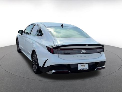 Used 2025 Hyundai Sonata SEL FWD image 4