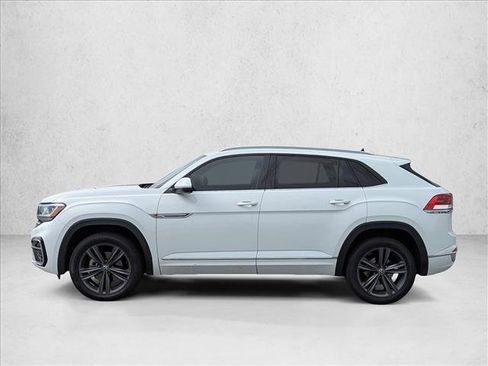 Used 2021 Volkswagen Atlas Cross Sport SE w/ Panoramic Sunroof Package image 8