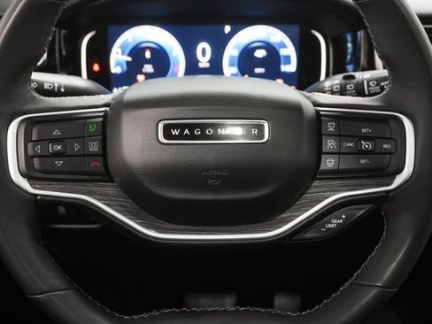 Used 2022 Jeep Wagoneer Series III w/ Premium Group I image 25