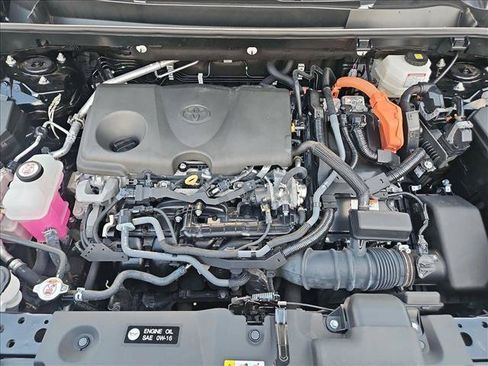 Used 2025 Toyota RAV4 LE AWD/4WD image 22