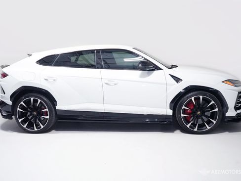 Used 2019 Lamborghini Urus AWD/4WD image 3
