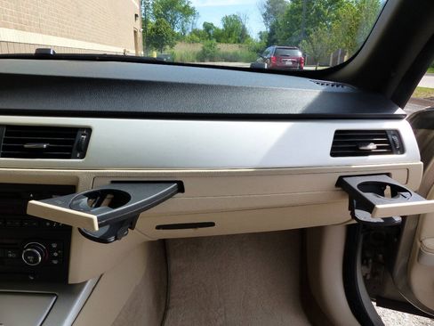 Used 2008 BMW 328i Convertible RWD image 24