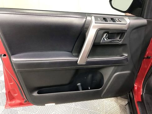 Used 2018 Toyota 4Runner SR5 Premium AWD/4WD image 12