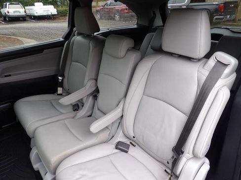 Used 2019 Honda Odyssey Touring image 24