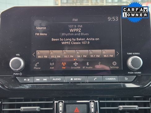 Certified 2022 Nissan Pathfinder SV w/ SV Black Package image 11