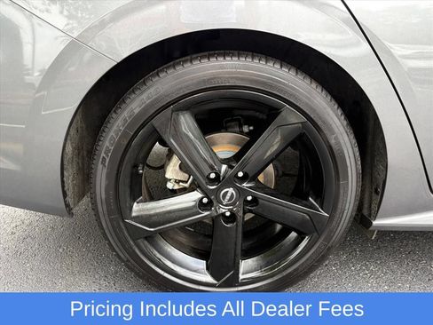 Used 2024 Nissan Sentra SR FWD image 27