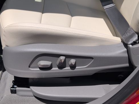 New 2026 Cadillac XT5 Premium Luxury w/ Driver Assist Package FWD image 10