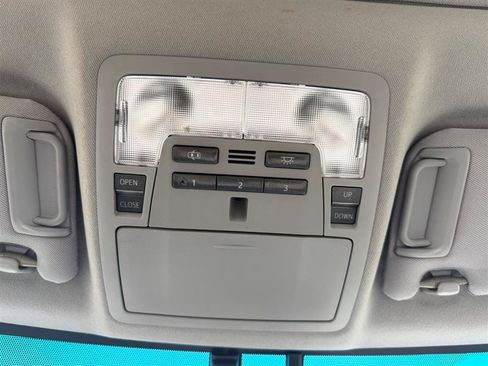 Used 2012 Toyota Camry XLE w/ Leather Pkg FWD image 51