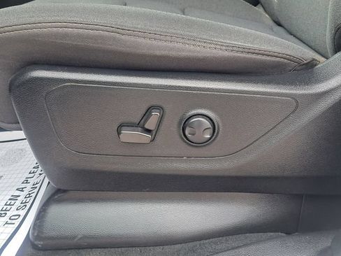 Used 2022 RAM 1500 Lone Star RWD image 9