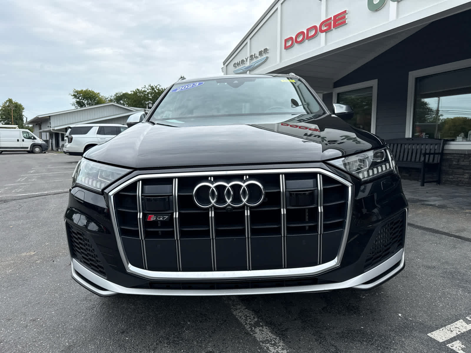 Used 2023 Audi SQ7 Premium Plus w/ Towing Package AWD/4WD image 9