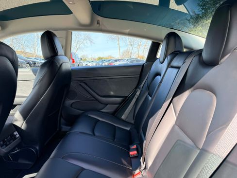 Used 2022 Tesla Model 3 Long Range image 14