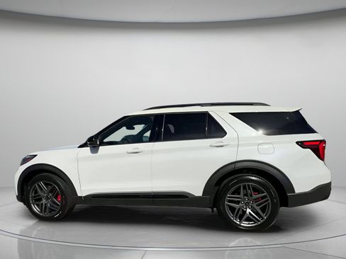 New 2026 Ford Explorer ST w/ Sun And Sound Package image 16