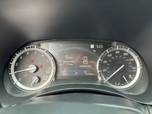 Used 2022 Toyota Highlander XSE FWD image 12