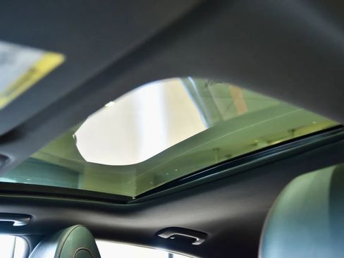 Used 2023 Genesis G70 2.0T w/ Sport Prestige Package image 19