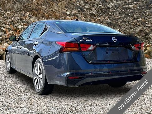 Used 2022 Nissan Altima 2.5 SV FWD image 11