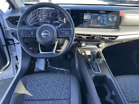 New 2026 Nissan Kicks SV FWD image 17