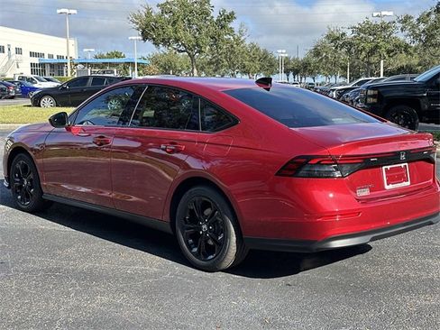 New 2025 Honda Accord SE image 5