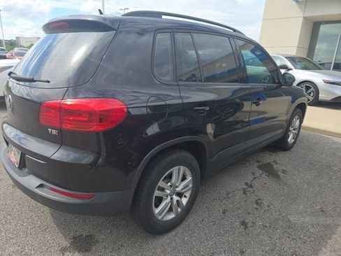 Used 2016 Volkswagen Tiguan S image 4