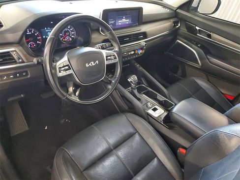 Certified 2022 Kia Telluride EX w/ EX Premium Package image 15