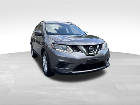 Used 2016 Nissan Rogue SV w/ SV Premium Package image 7