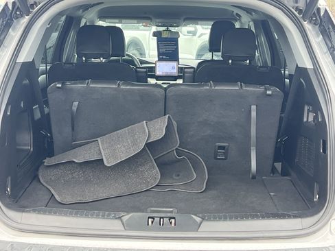 Certified 2022 Ford Explorer XLT w/ Equipment Group 202A image 24