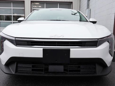 Used 2025 Kia K4 FWD image 2