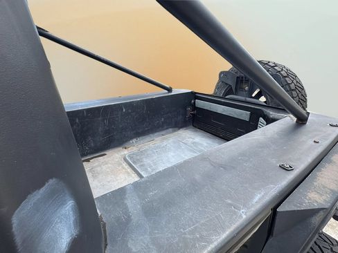 Used 2016 Jeep Wrangler Unlimited Sahara AWD/4WD image 22