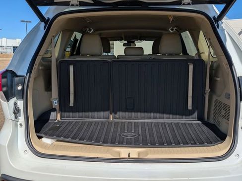 Used 2019 Toyota Highlander Plus image 28