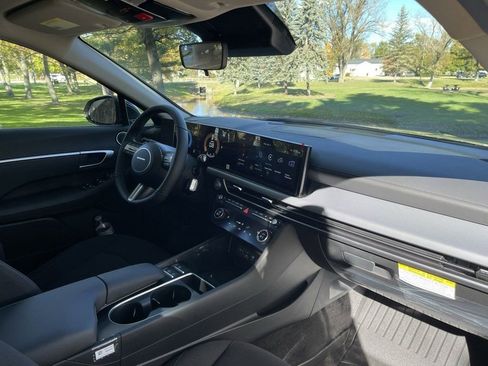 New 2026 Hyundai Sonata SEL image 13