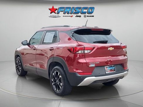 Used 2022 Chevrolet TrailBlazer LT w/ Confidence II Package FWD image 5