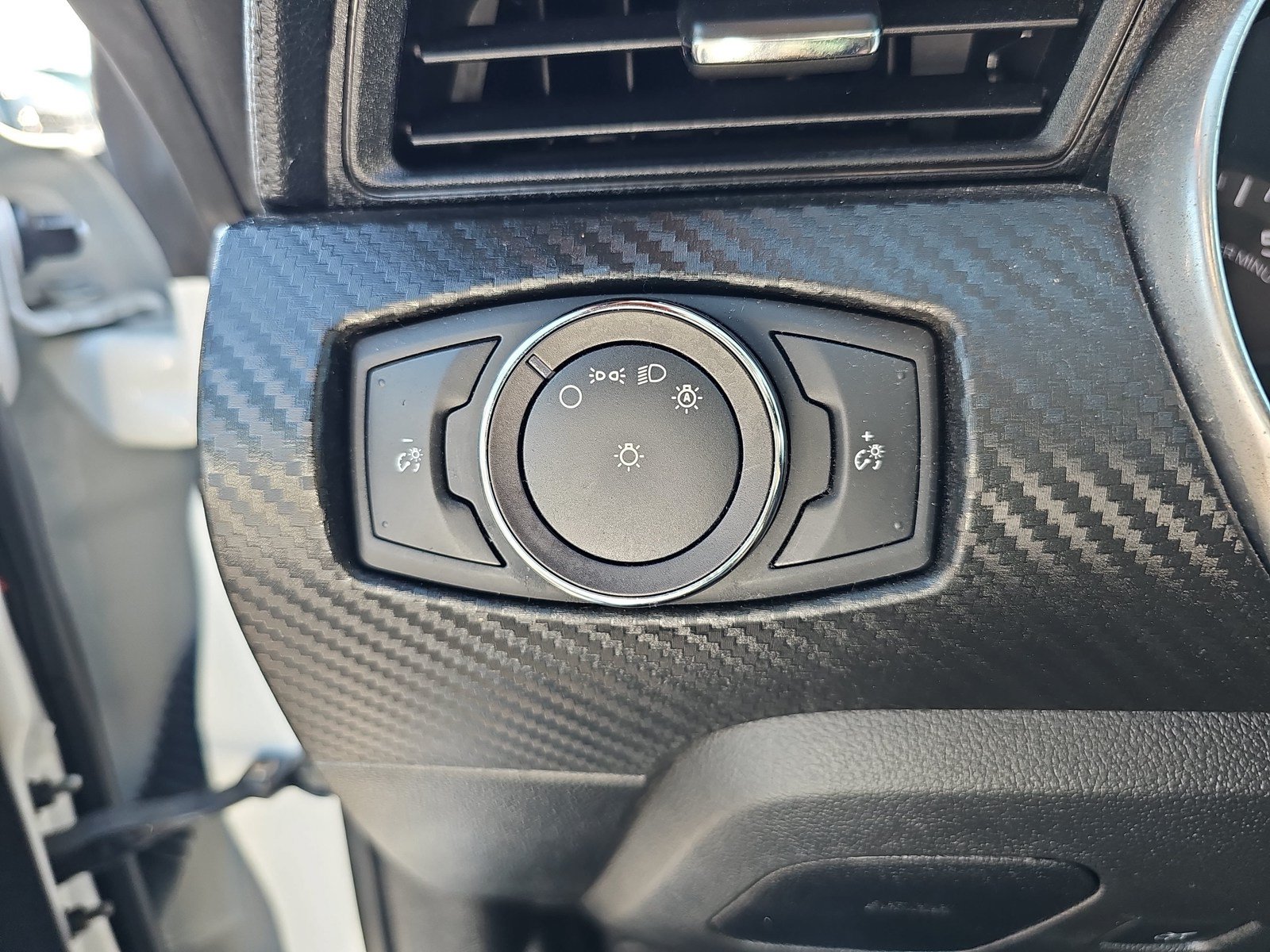 Used 2019 Ford Mustang Convertible RWD image 32