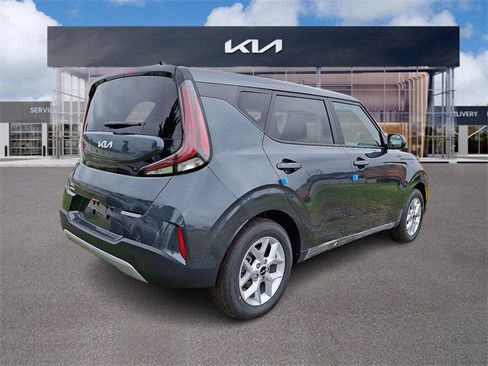 New 2025 Kia Soul LX w/ LX Technology Package image 4