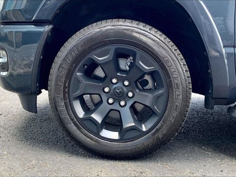 Used 2025 RAM 1500 Big Horn AWD/4WD image 9
