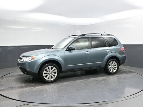 Used 2012 Subaru Forester 2.5X Premium AWD/4WD image 7