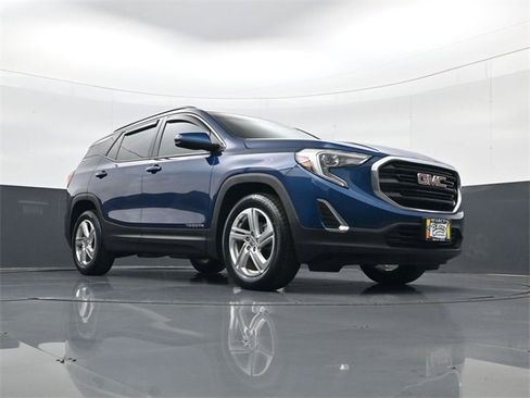 Used 2020 GMC Terrain SLE w/ Driver Convenience Package image 23