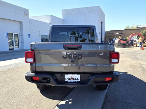 New 2026 Jeep Gladiator Sport AWD/4WD image 4
