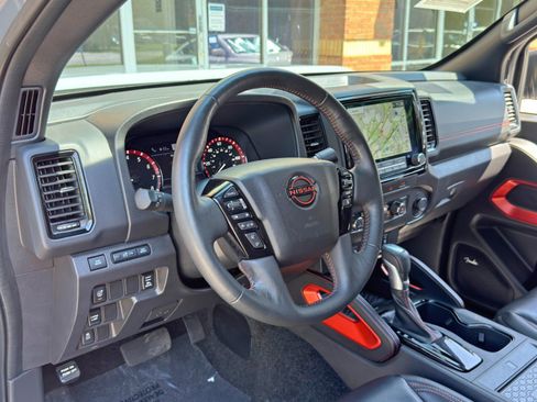 Used 2023 Nissan Frontier Pro-X w/ Pro-X Premium Package RWD image 13
