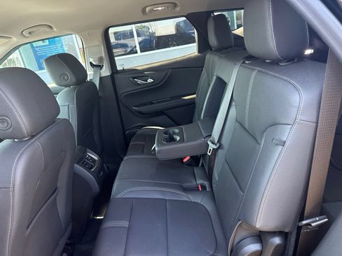 Used 2025 Chevrolet Blazer LT AWD/4WD image 17