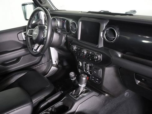 Used 2023 Jeep Wrangler Unlimited Sahara AWD/4WD image 24
