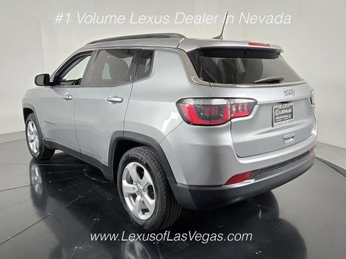 Used 2020 Jeep Compass Latitude FWD image 4