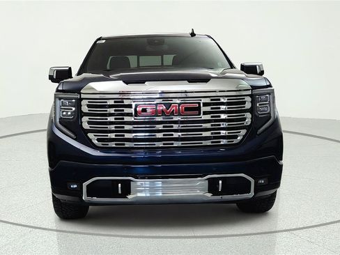 Used 2023 GMC Sierra 1500 Denali AWD/4WD image 2