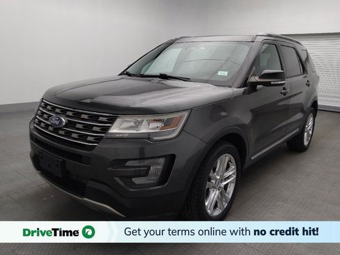 Used 2017 Ford Explorer XLT w/ Equipment Group 202A AWD/4WD image 1
