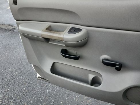 Used 2008 GMC Sierra 1500 W/T w/ Work Truck Preferred Package image 6