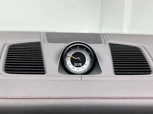 Certified 2022 Porsche Cayenne Turbo GT AWD/4WD image 12