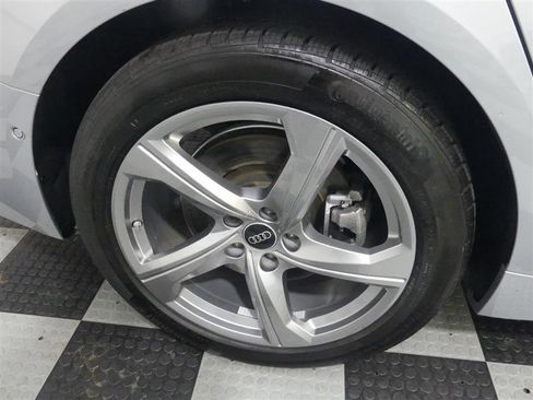 Used 2024 Audi A6 Premium Plus w/ Premium Plus Package image 17