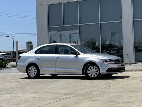 Used 2016 Volkswagen Jetta S FWD image 5