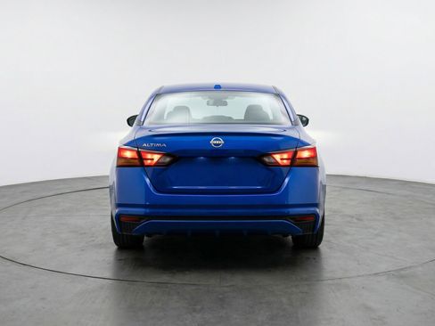 Used 2025 Nissan Altima 2.5 SV image 7